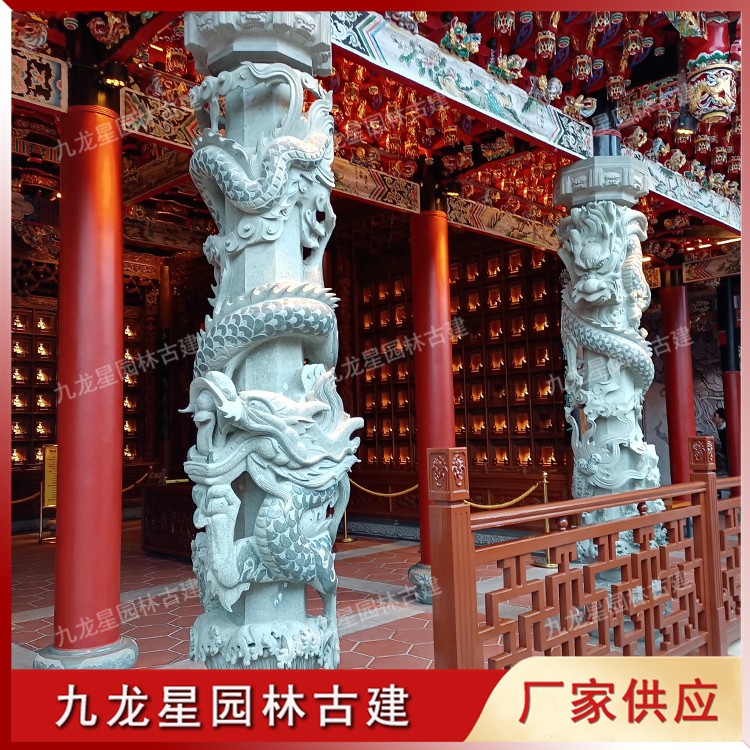 寺廟門前石雕龍柱圖片